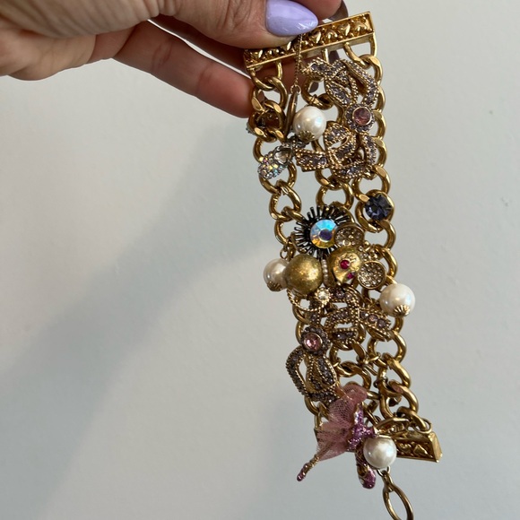 Betsy Johnson VINTAGE charm bracelet - Picture 9 of 9